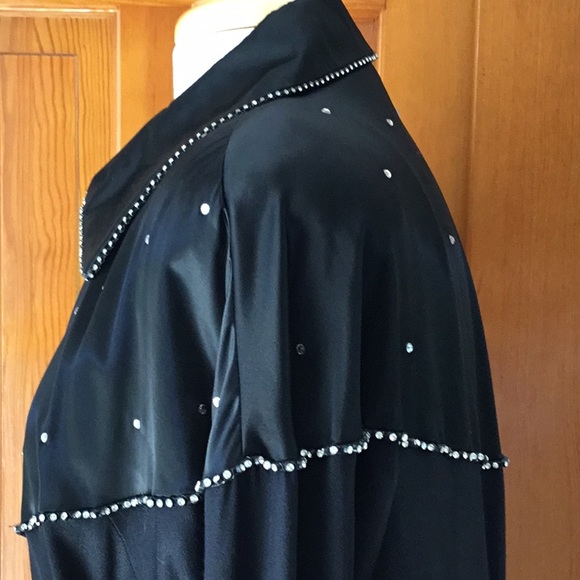 Ladies Black and Rhinestone trimmed Jacket Size 8.  Made in USA.  Zippered front - Picture 9 of 16